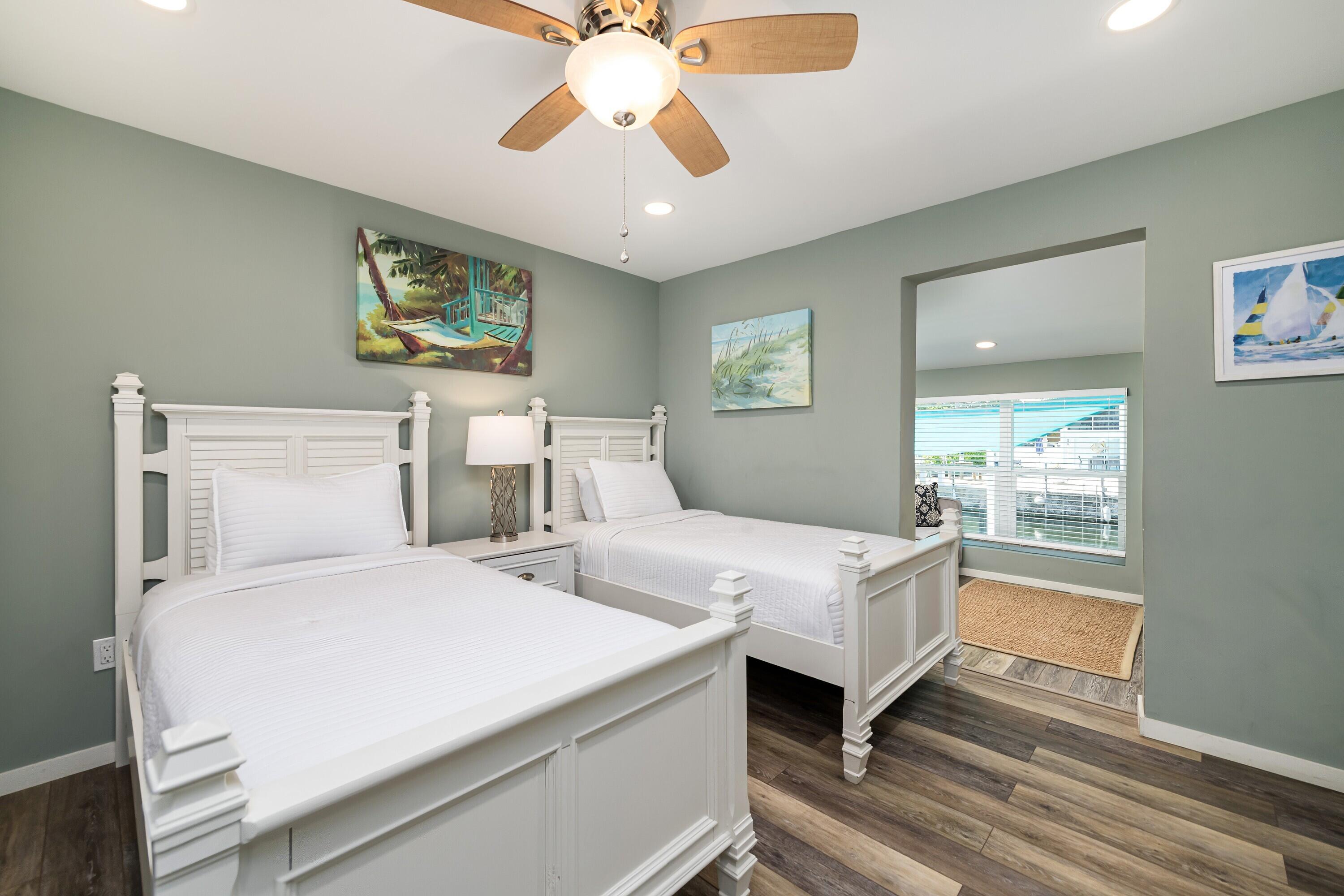 MARATHON, Florida, 33050, United States, 5 Bedrooms Bedrooms, ,4 BathroomsBathrooms,Residential,For Sale,1837177