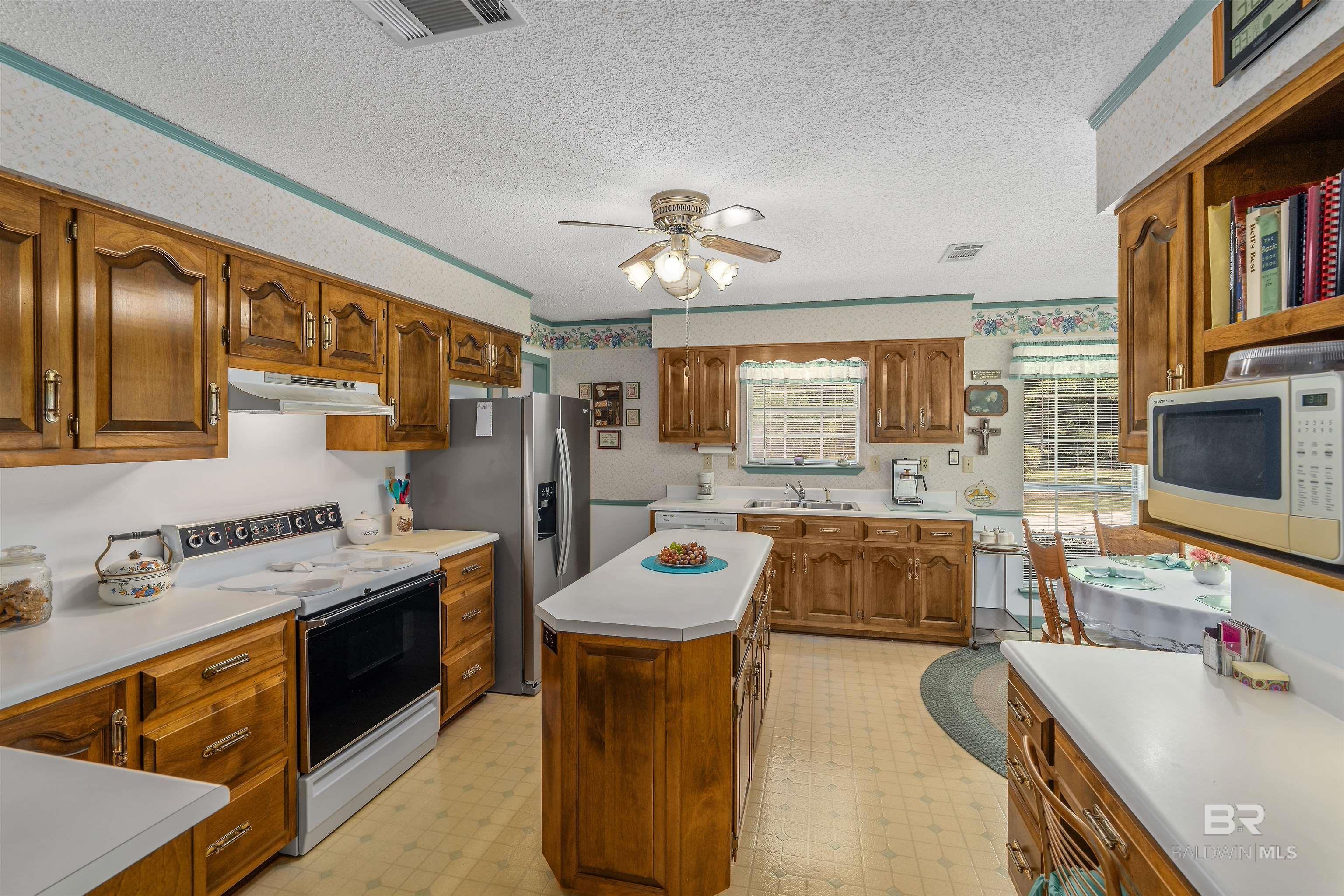 Bay Minette, Alabama, 36507, United States, 4 Bedrooms Bedrooms, ,4 BathroomsBathrooms,Residential,For Sale,1917699