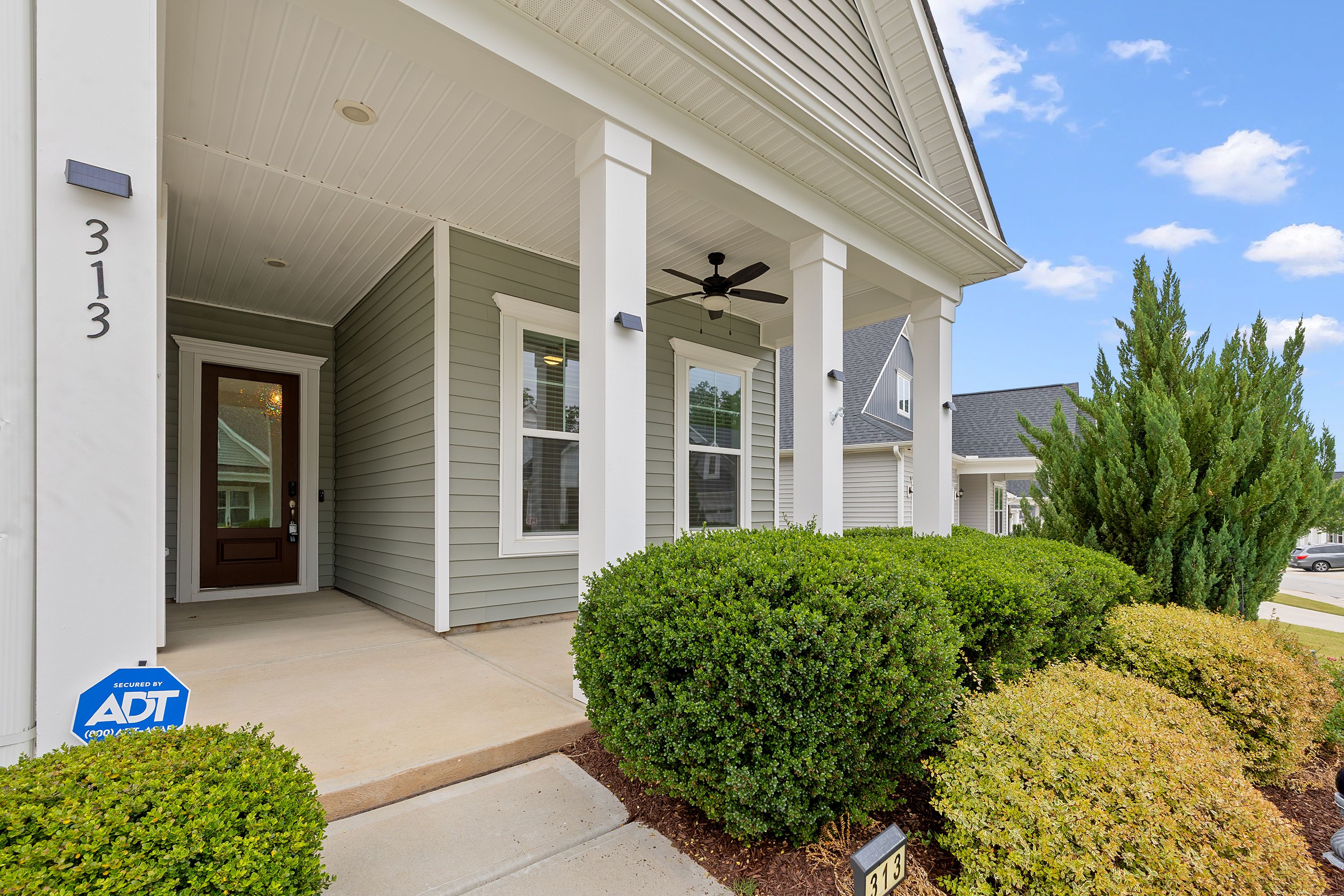  313 Warm Wind Drive, Clayton, NC 27527 - 物件實景