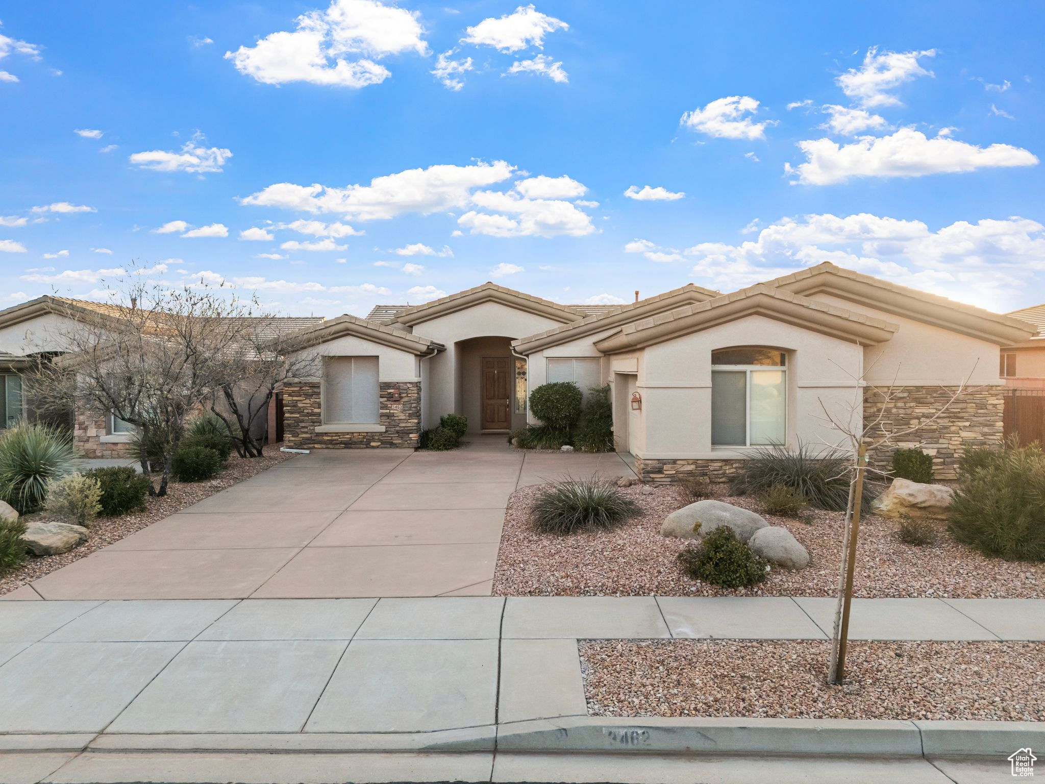 Washington, Utah, 84780, United States, 4 Bedrooms Bedrooms, ,3 BathroomsBathrooms,Residential,For Sale,1696576