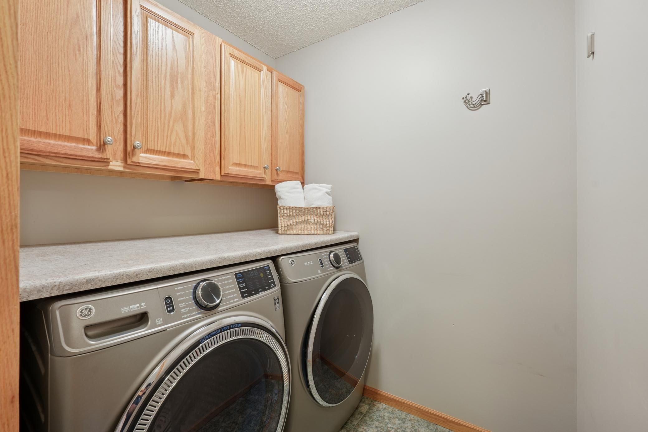 Hudson, Wisconsin, 54016, United States, 5 Bedrooms Bedrooms, ,3 BathroomsBathrooms,Residential,For Sale,1989559