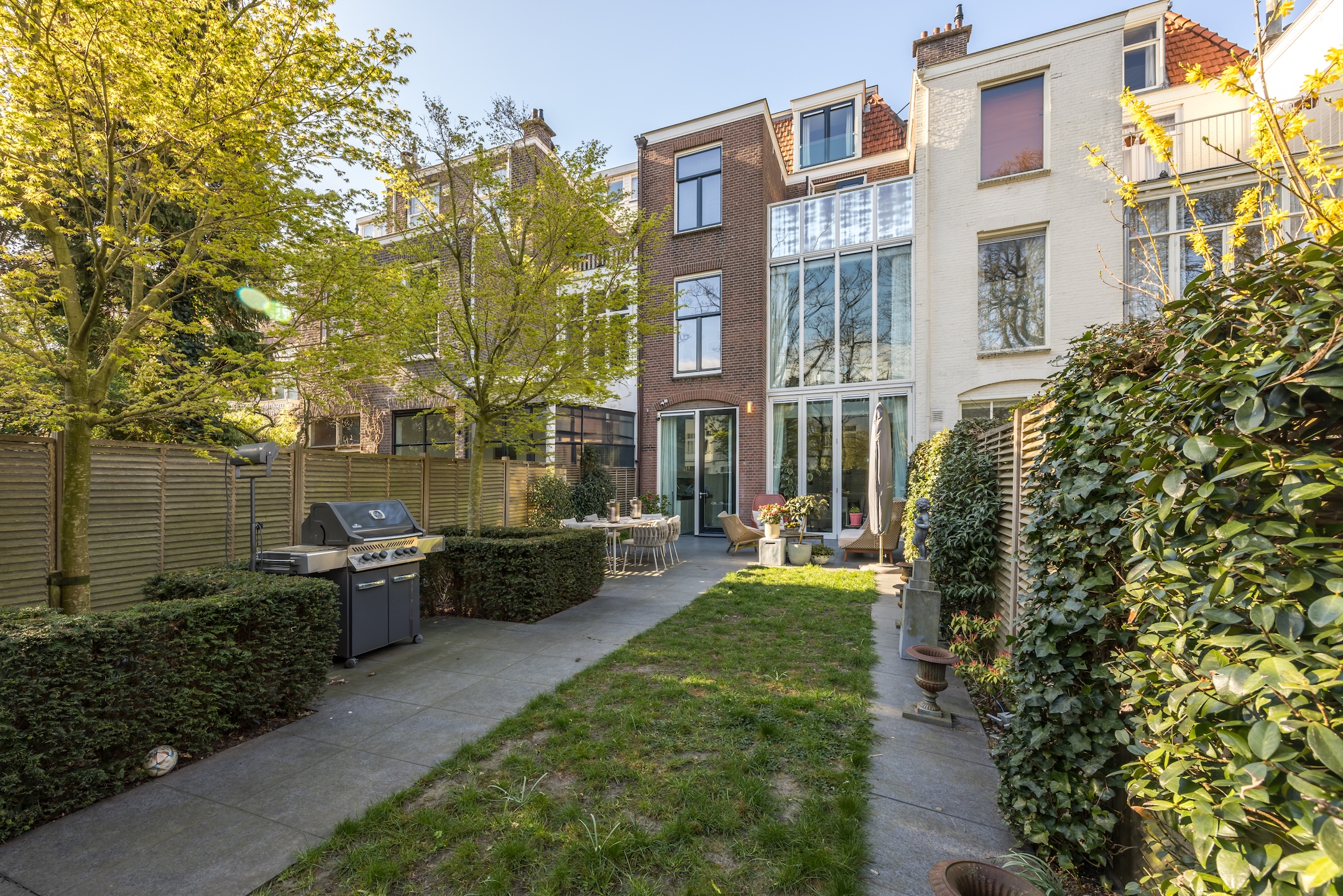  Charming and Spacious Townhouse in the Desirable Benoordenhout District Located - 物件實景