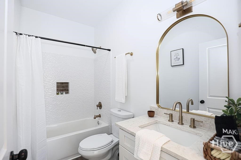 Savannah, Georgia, 31401, United States, ,Residential,For Sale,1942228