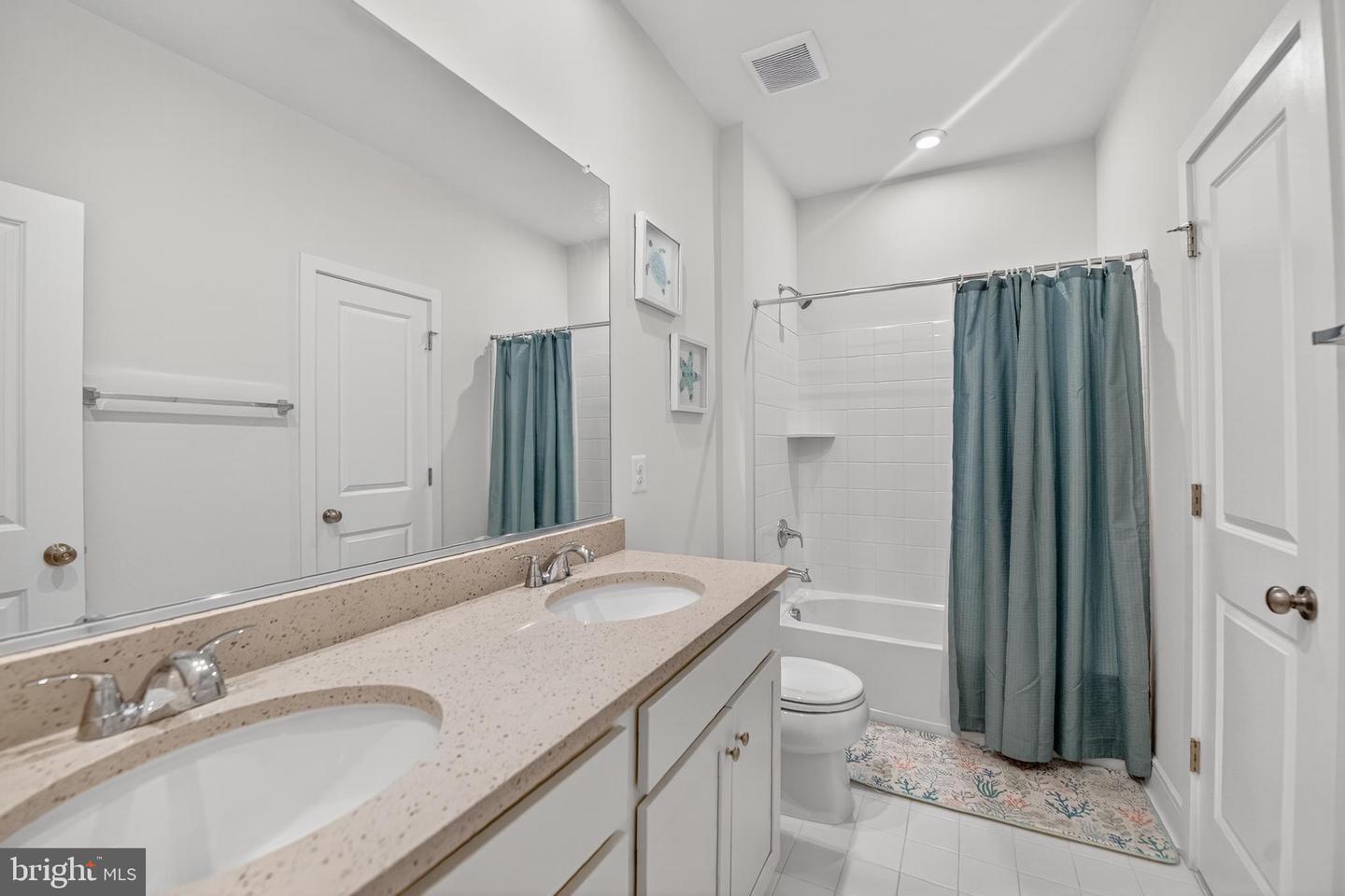 Lake Frederick, Virginia, 22630, United States, 4 Bedrooms Bedrooms, ,4 BathroomsBathrooms,Residential,For Sale,1940698