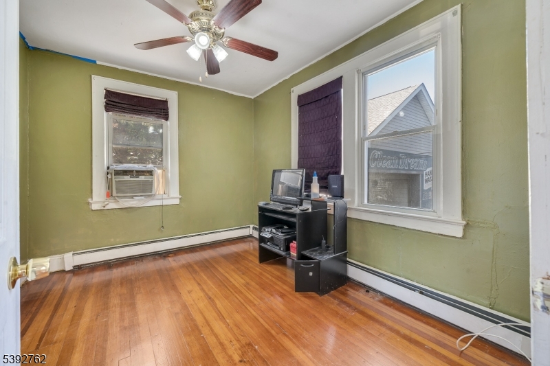 Rahway City, New Jersey, 07065, United States, 5 Bedrooms Bedrooms, ,2 BathroomsBathrooms,Residential,For Sale,1968734