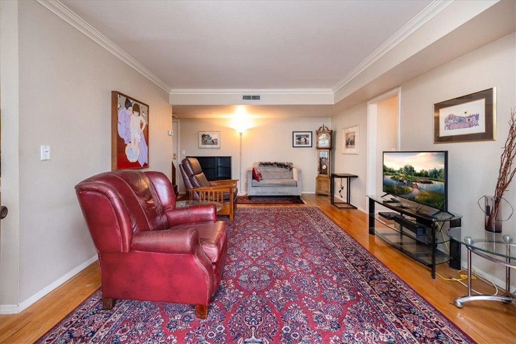 Pasadena, California, 91106, United States, 1 Bedroom Bedrooms, ,1 BathroomBathrooms,Residential,For Sale,1931257