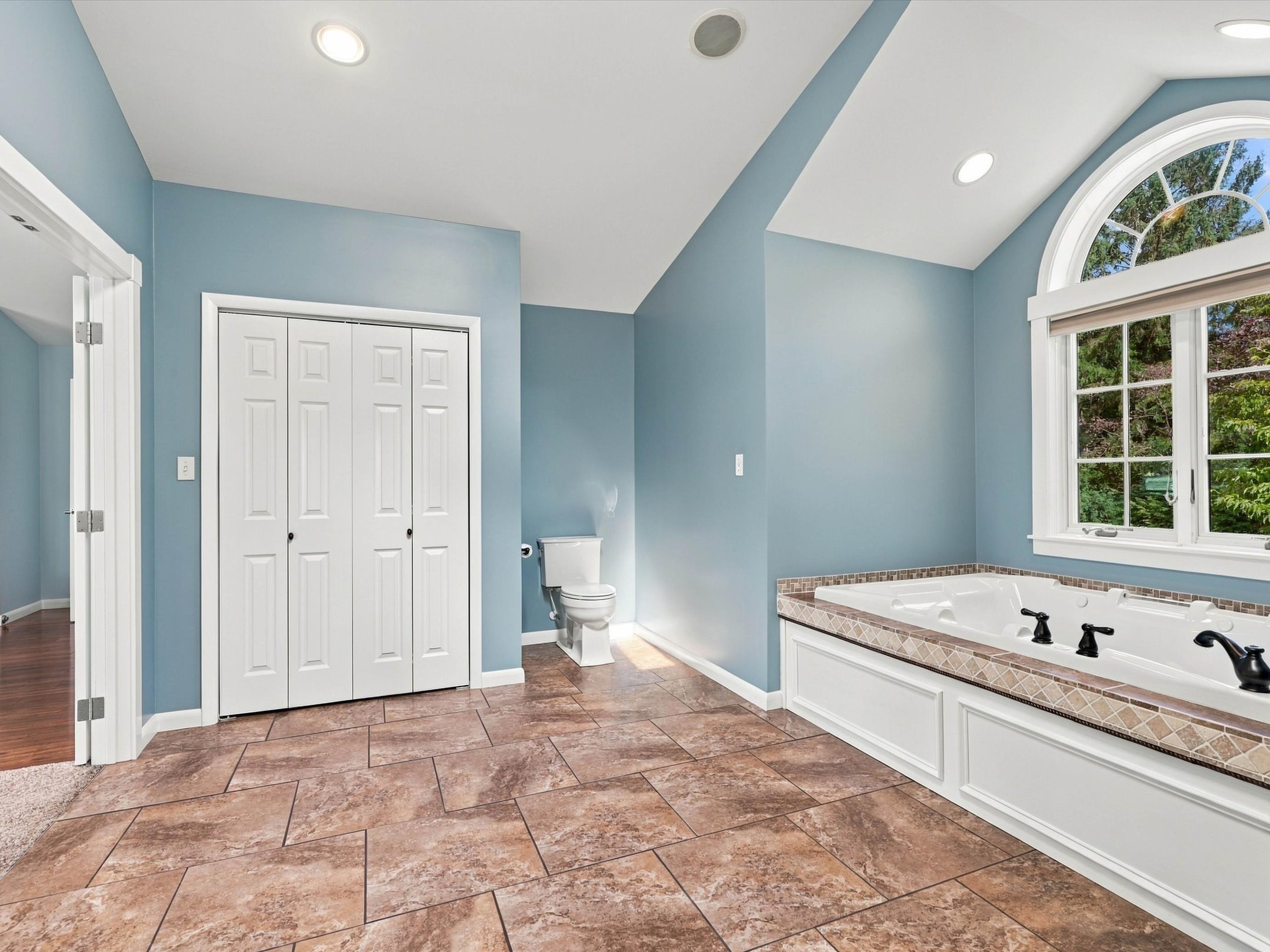  207 Weaver Dr, Lititz, PA 17543 - 物件實景