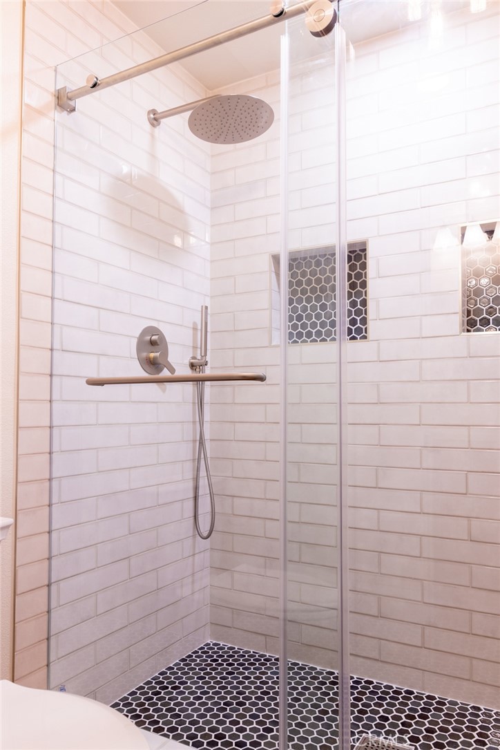 Mission Viejo, California, 92692, United States, 3 Bedrooms Bedrooms, ,2 BathroomsBathrooms,Residential,For Sale,1997044