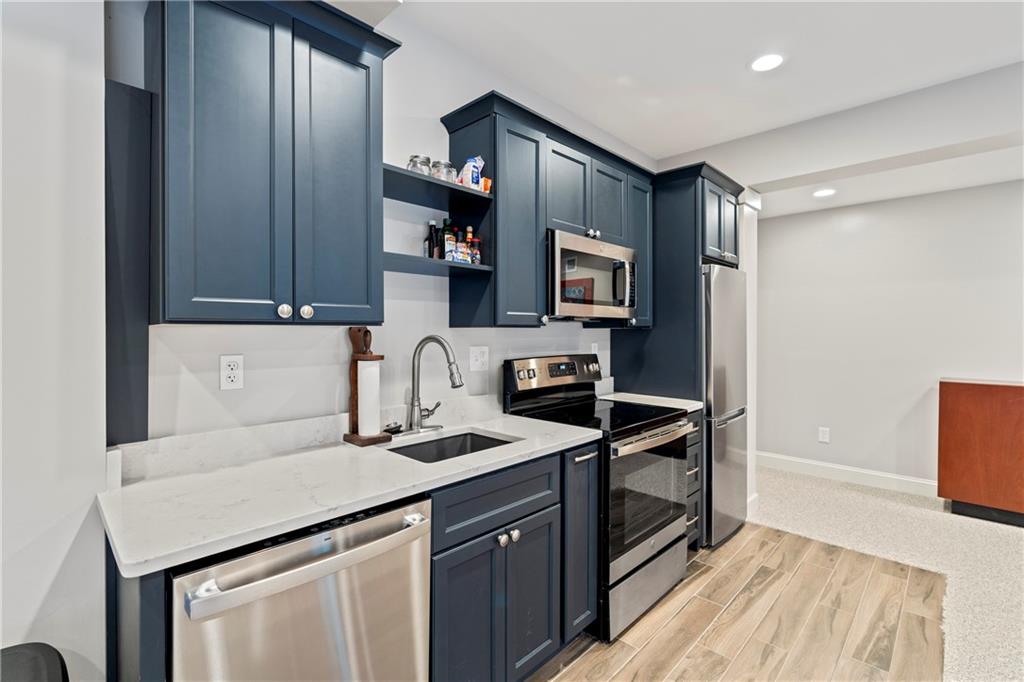 Marietta, Georgia, 30060, United States, 5 Bedrooms Bedrooms, ,4 BathroomsBathrooms,Residential,For Sale,1973923