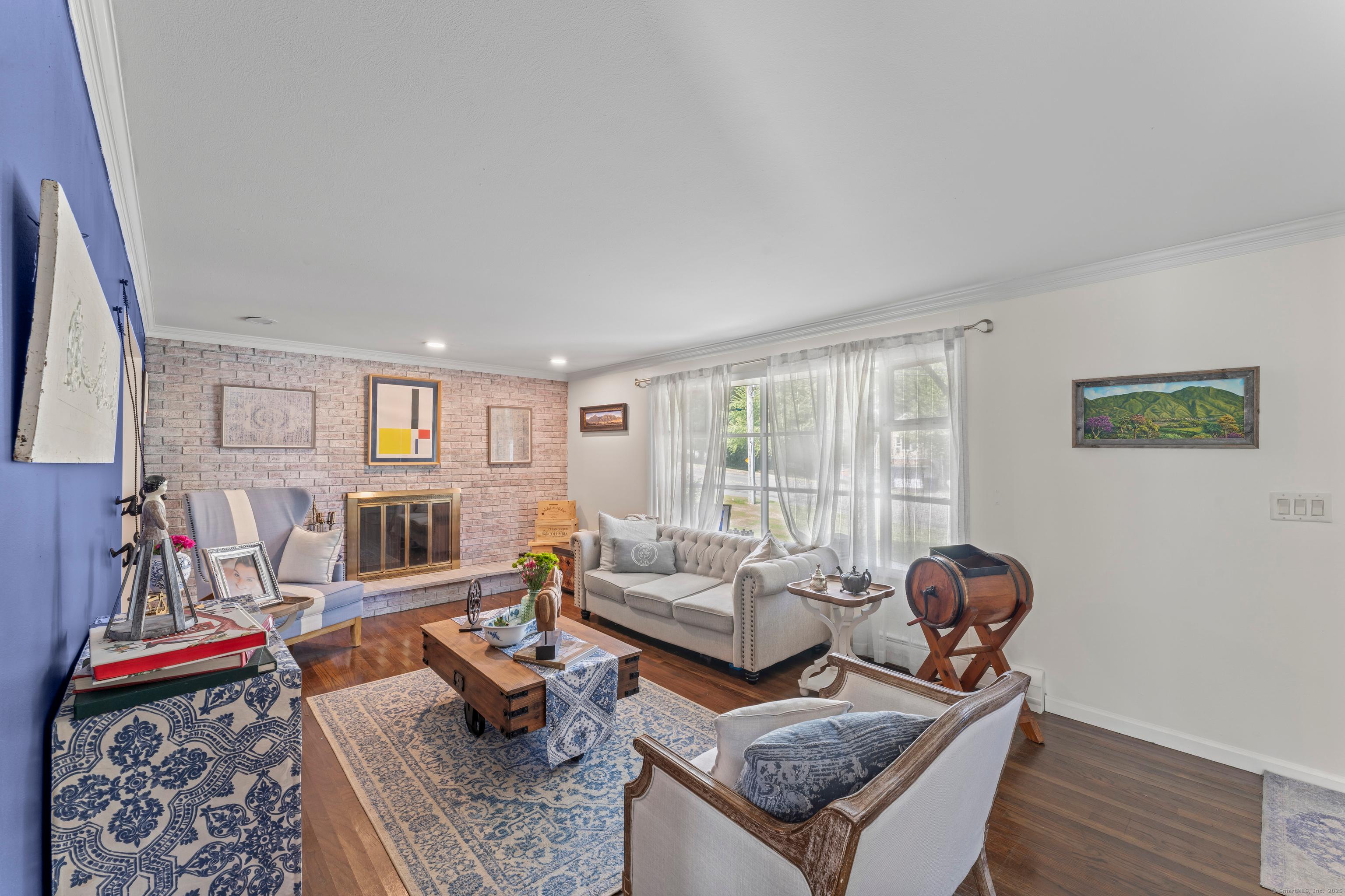 Trumbull, Connecticut, 06611, United States, 4 Bedrooms Bedrooms, ,3 BathroomsBathrooms,Residential,For Sale,1937937