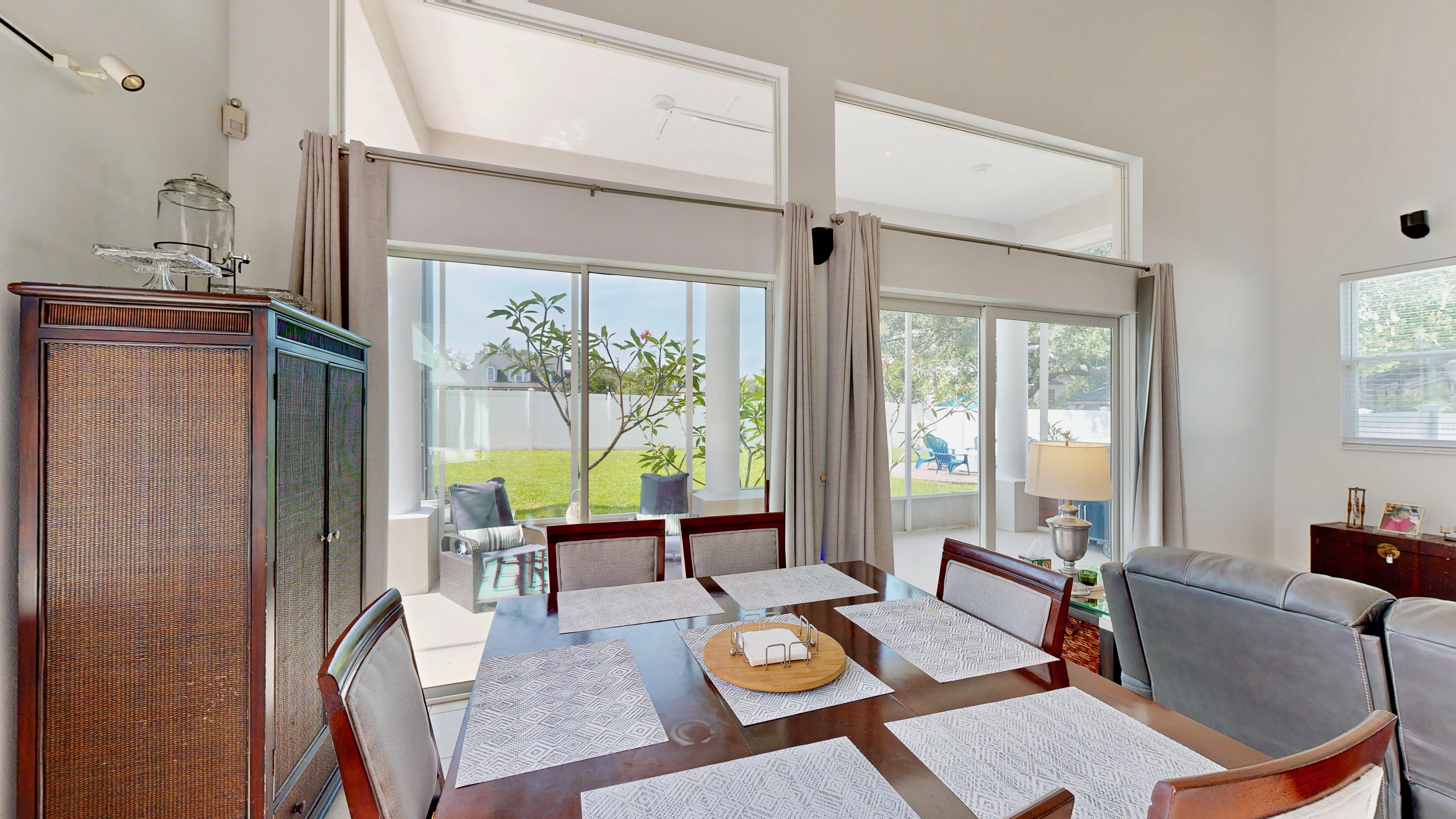 Oakland, Florida, 34760, United States, 4 Bedrooms Bedrooms, ,3 BathroomsBathrooms,Residential,For Sale,1828727