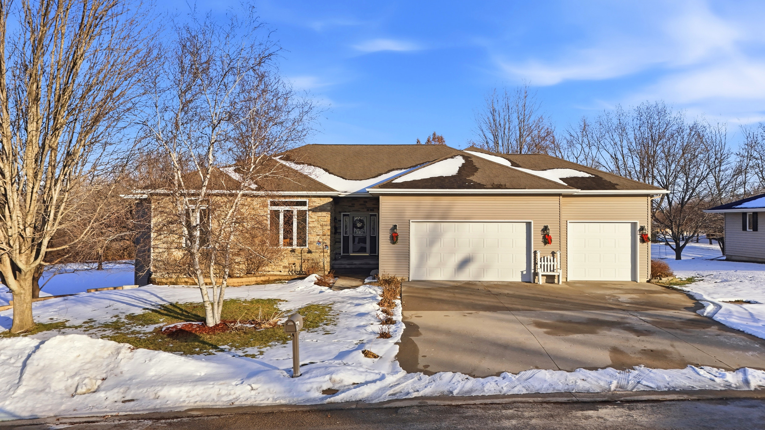 Washington, Iowa, 52353, United States, 5 Bedrooms Bedrooms, ,3 BathroomsBathrooms,Residential,For Sale,2008132