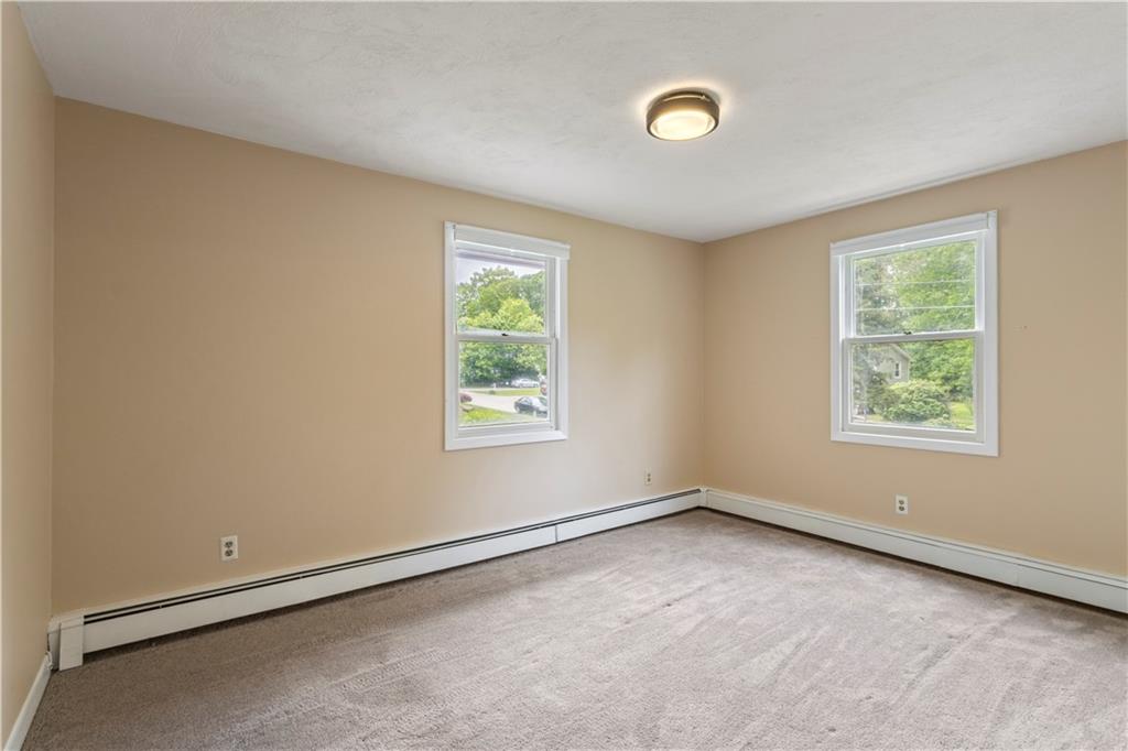 North Smithfield, Rhode Island, 02896, United States, 3 Bedrooms Bedrooms, ,3 BathroomsBathrooms,Residential,For Sale,1870589