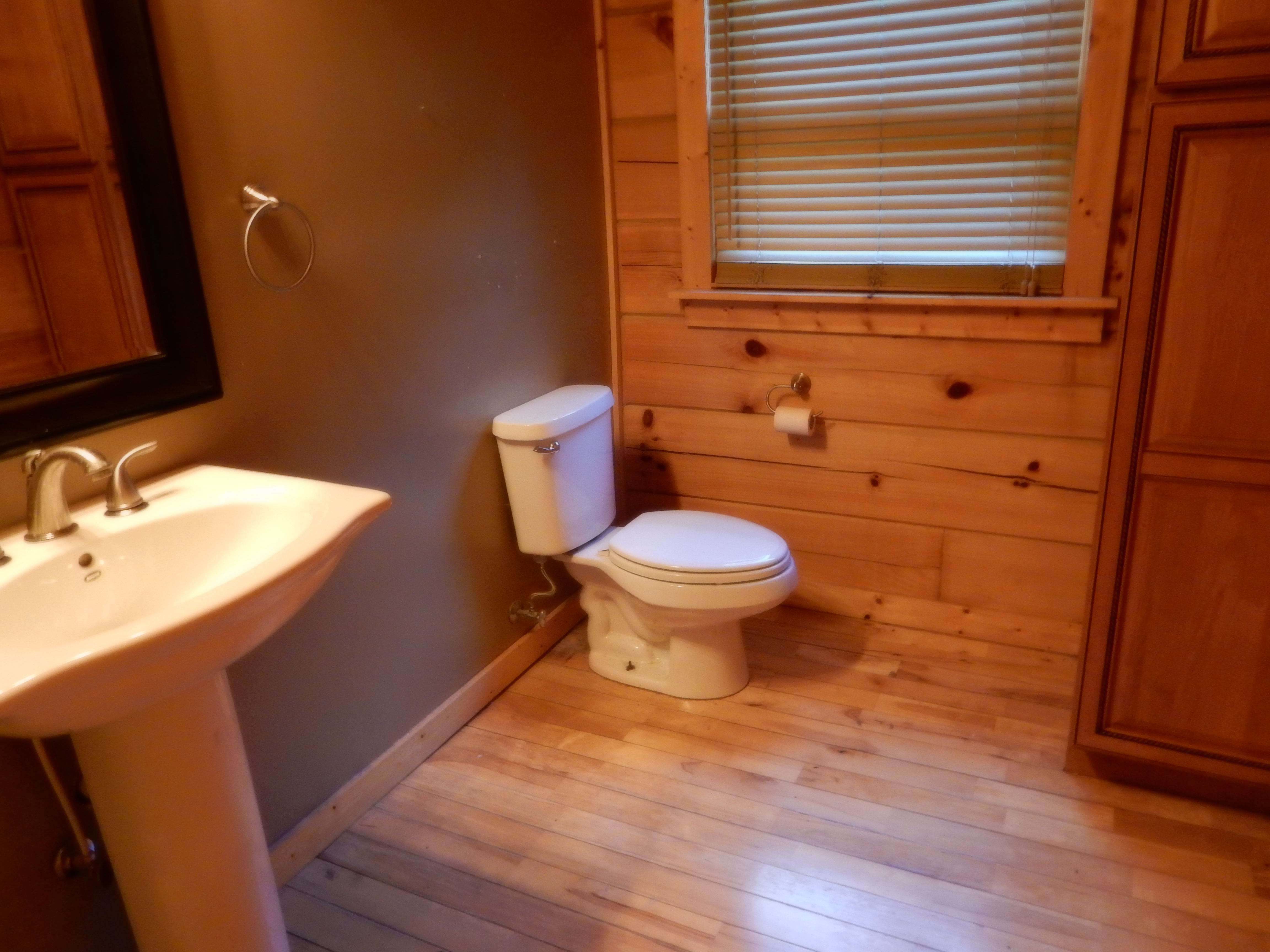 Shepherdsville, Kentucky, 40165, United States, 3 Bedrooms Bedrooms, ,4 BathroomsBathrooms,Residential,For Sale,1935505