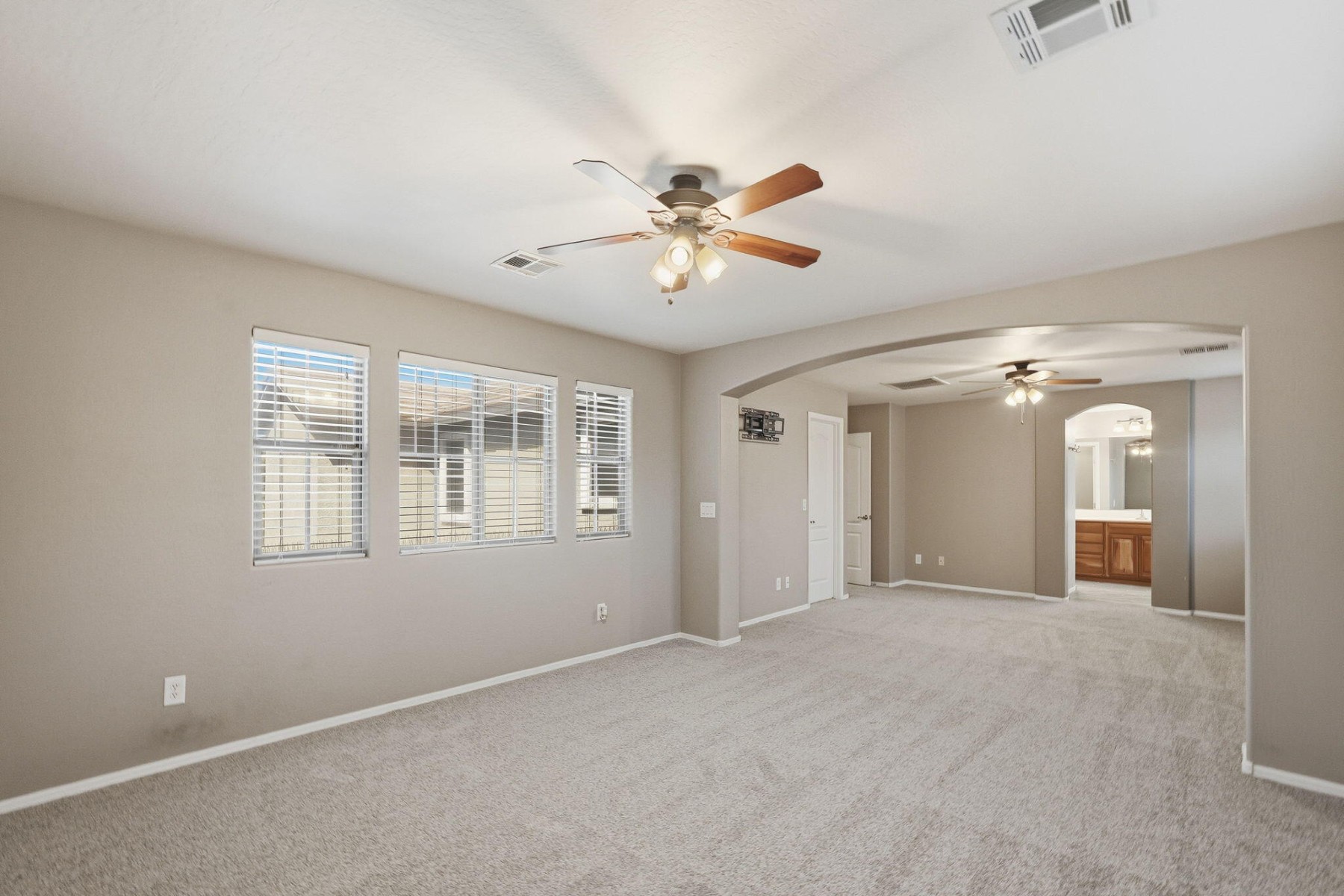  3801 E Parkview Dr  Gilbert, AZ - 物件實景