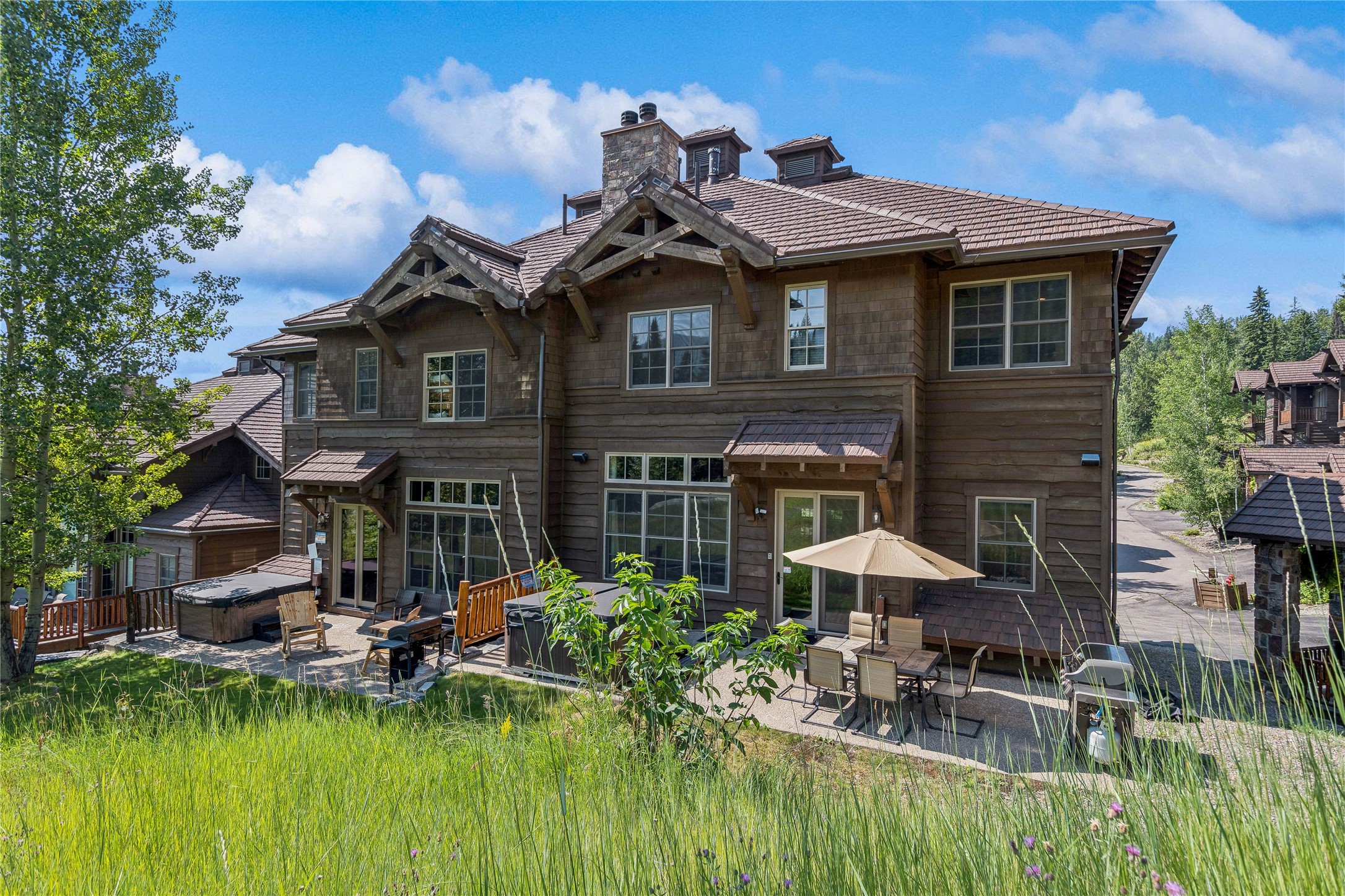  111 Slopeside Drive, Unit #7 - 物件實景