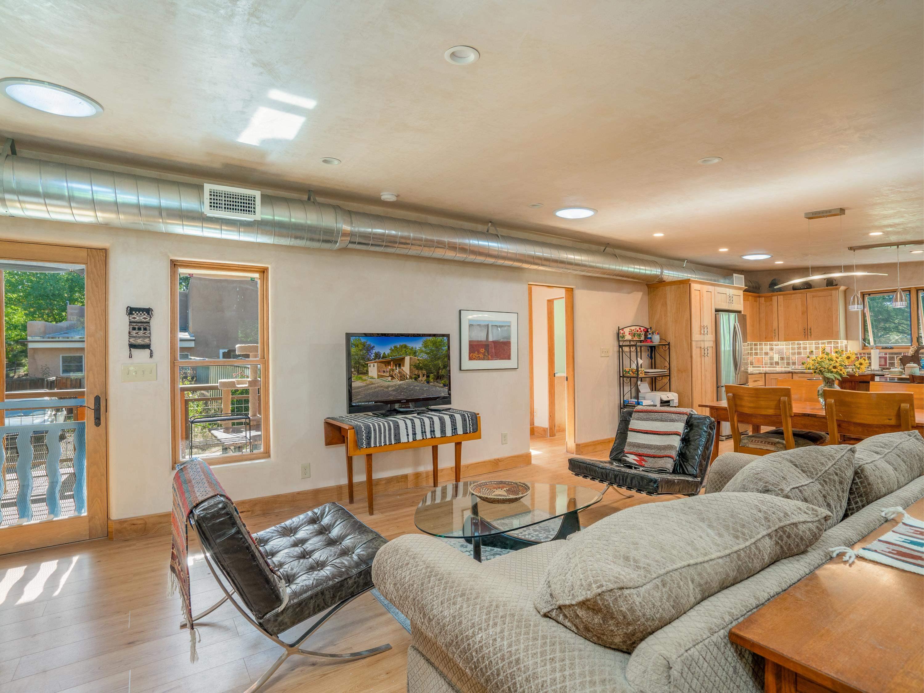 128 Las Cruces, Taos, New Mexico, 87571, United States, 2 Bedrooms Bedrooms, ,2 BathroomsBathrooms,Residential,For Sale,128 Las Cruces,1629727