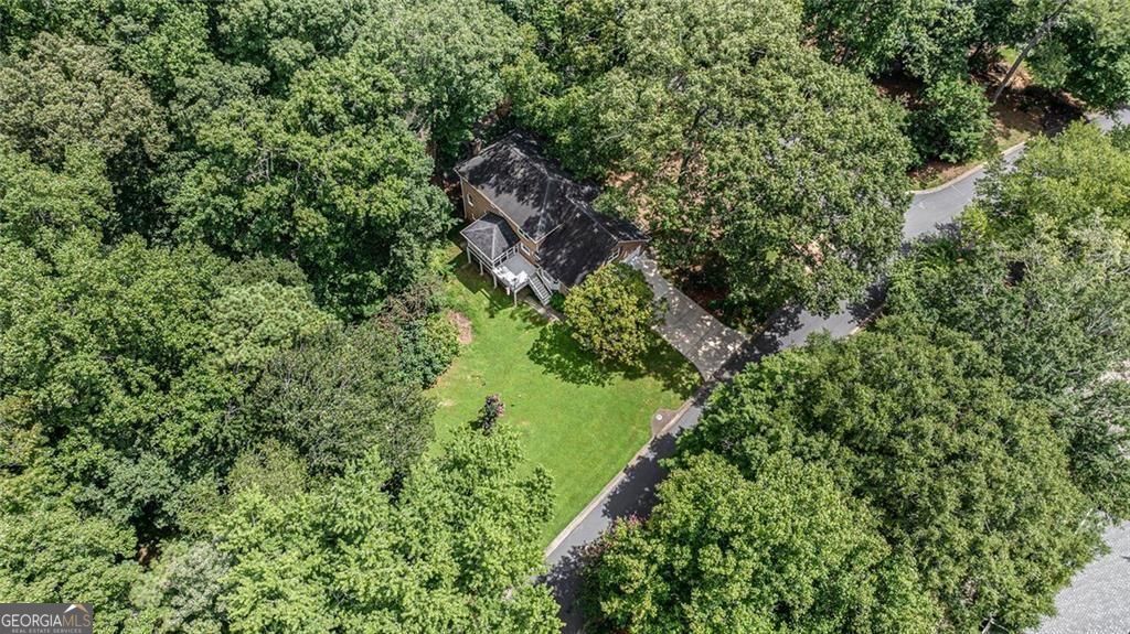 Roswell, Georgia, 30075, United States, 6 Bedrooms Bedrooms, ,4 BathroomsBathrooms,Residential,For Sale,1910371