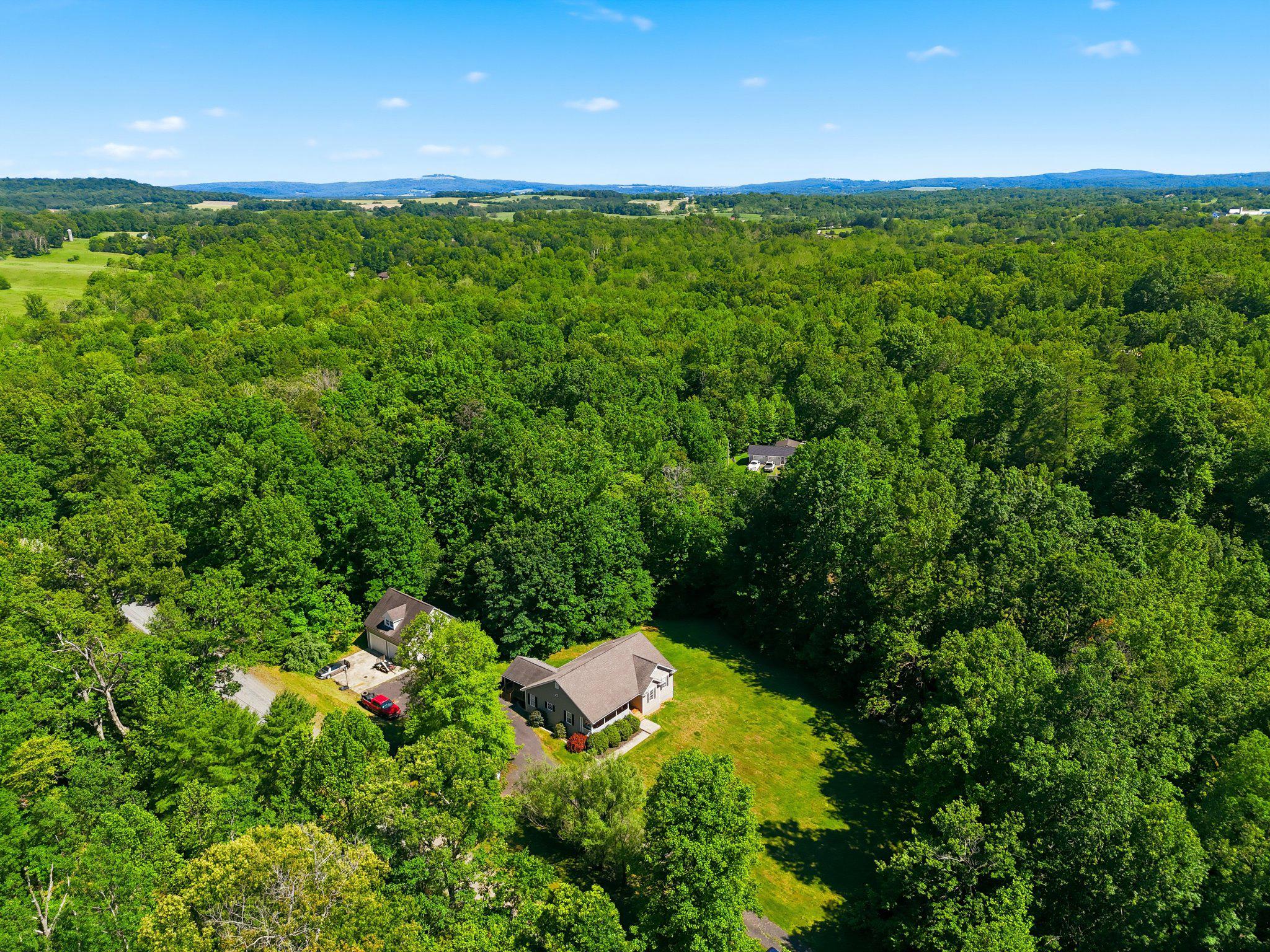 Locust Dale, Virginia, 22948, United States, 3 Bedrooms Bedrooms, ,4 BathroomsBathrooms,Residential,For Sale,1996627