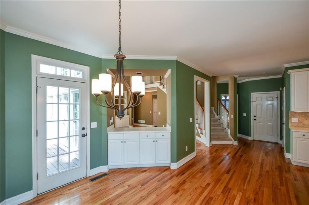 Alpharetta, Georgia, 30022, United States, 5 Bedrooms Bedrooms, ,5 BathroomsBathrooms,Residential,For Sale,2002154