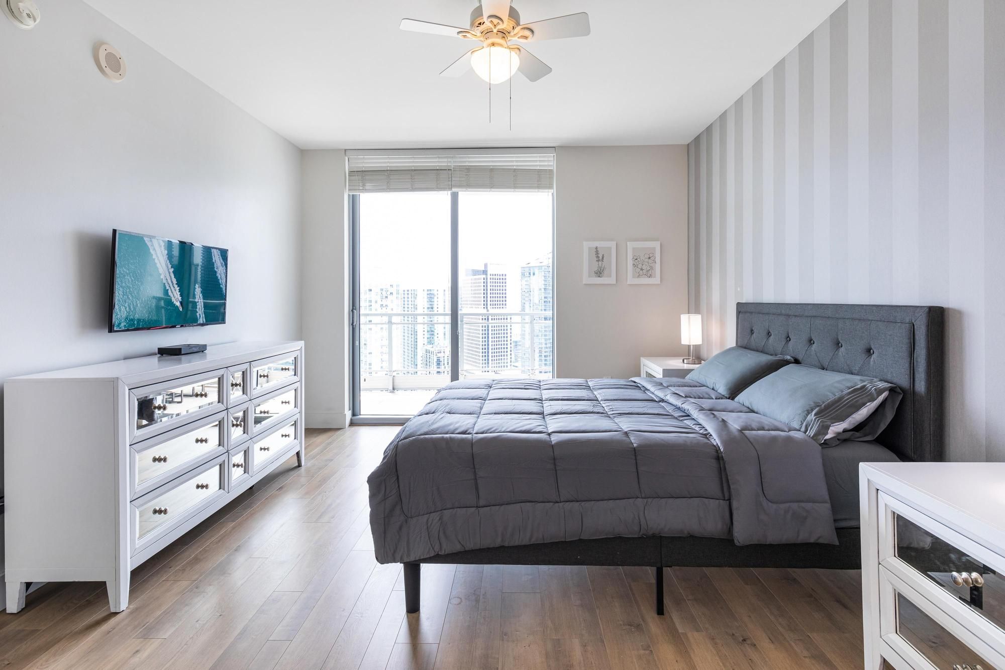  90 Sw 3rd St,Miami, FL, 33130 - 物件實景
