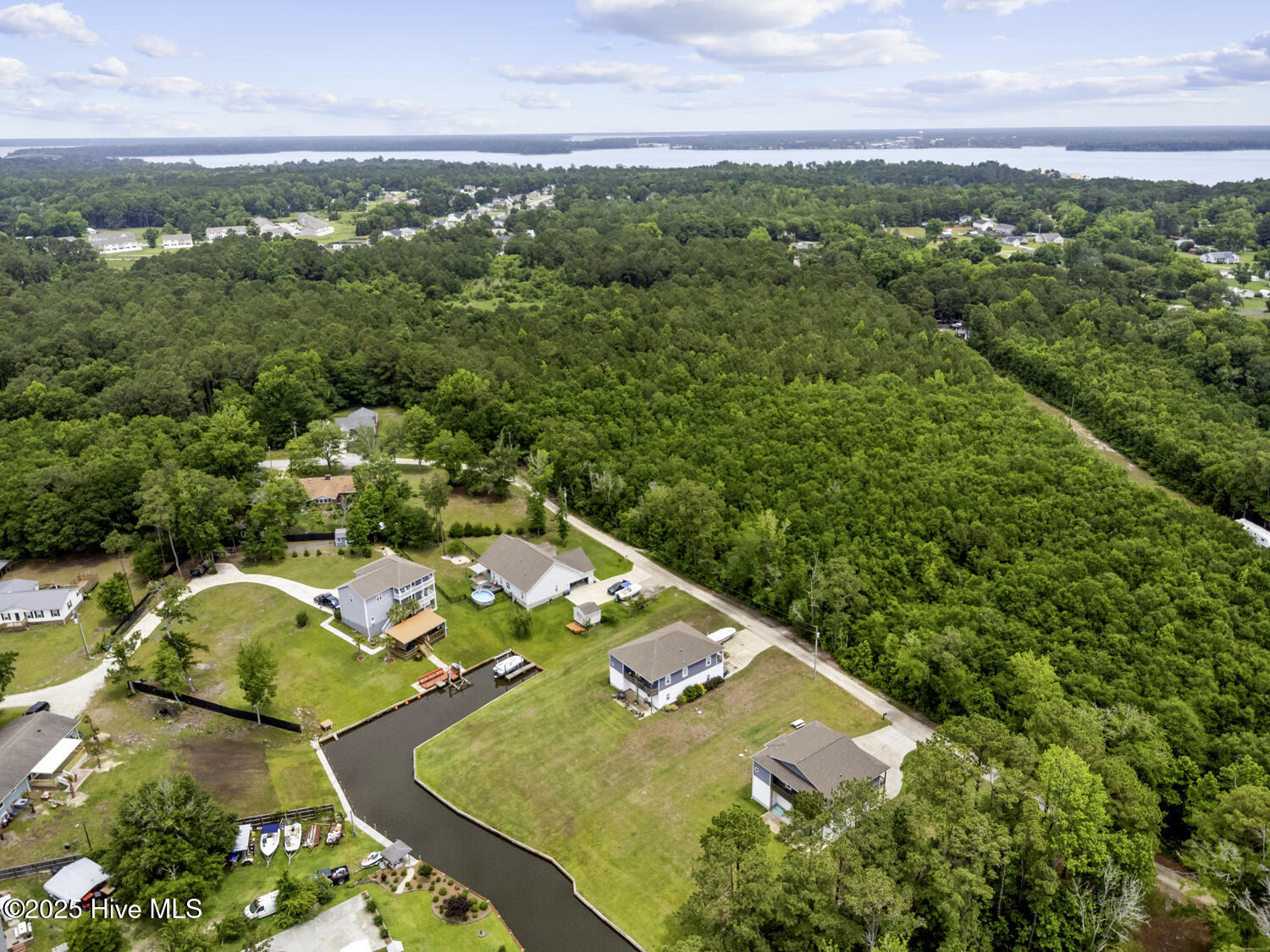 Sneads Ferry, North Carolina, 28460, United States, 3 Bedrooms Bedrooms, ,2 BathroomsBathrooms,Residential,For Sale,1865143