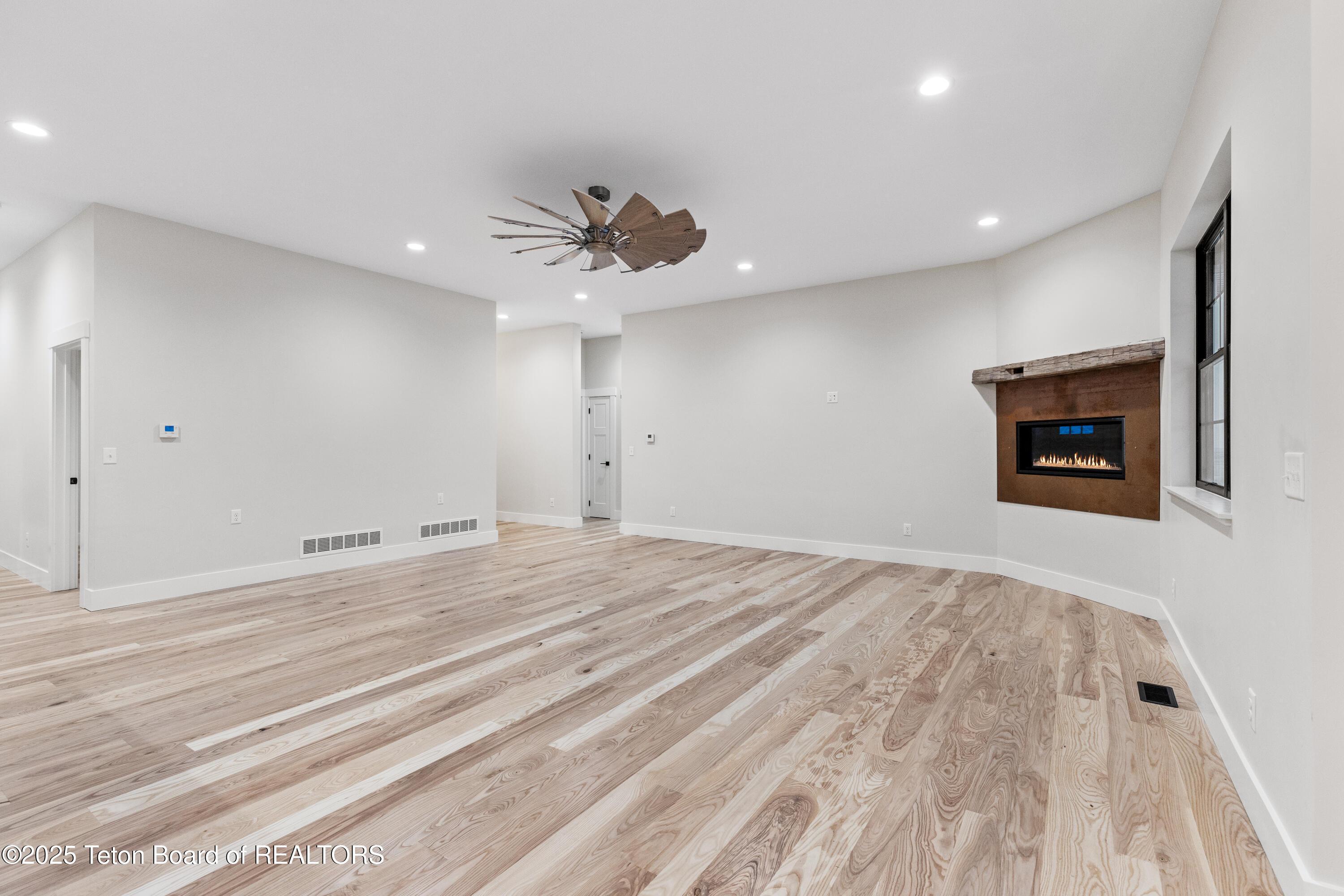 Driggs, Idaho, 83422, United States, 4 Bedrooms Bedrooms, ,3 BathroomsBathrooms,Residential,For Sale,2003438