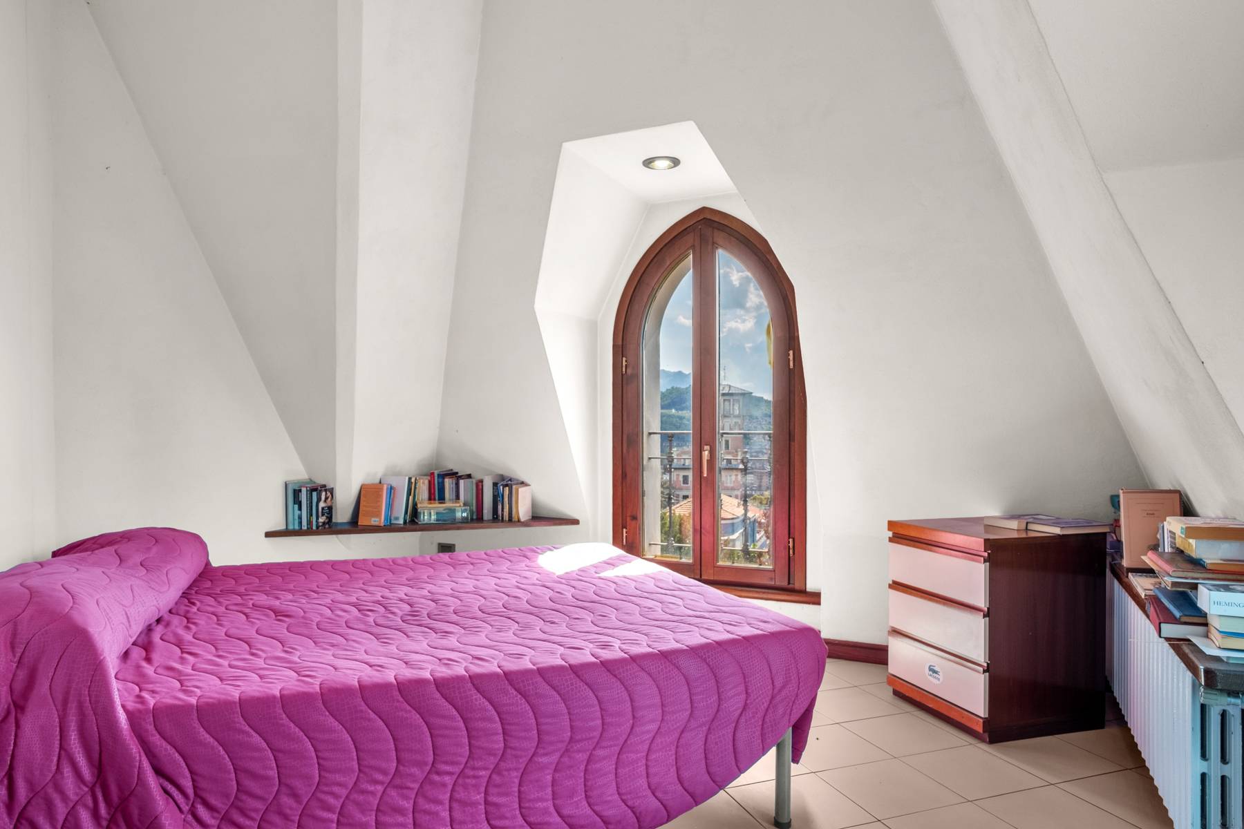 Luino, Varese, 21016, IT, 9 Bedrooms Bedrooms, ,10 BathroomsBathrooms,Residential,For Sale,1804075