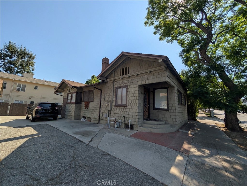 Pasadena, California, 91101, United States, 2 Bedrooms Bedrooms, ,1 BathroomBathrooms,Residential,For Sale,1938825
