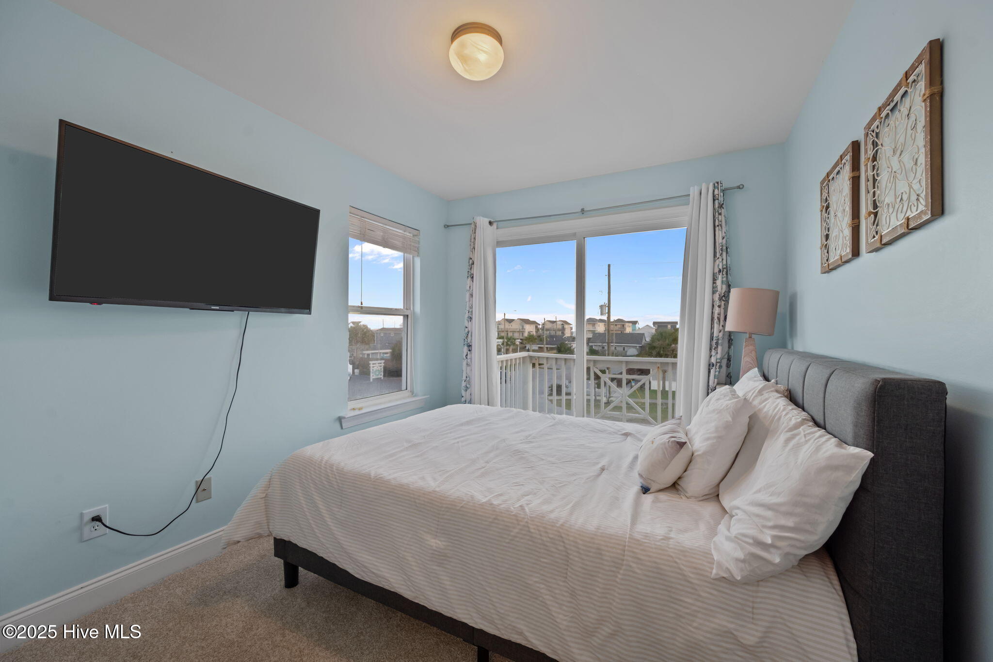 Surf City, North Carolina, 28445, United States, 3 Bedrooms Bedrooms, ,3 BathroomsBathrooms,Residential,For Sale,1974878