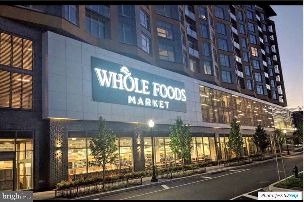 Washington, District of Columbia, 20003, United States, 2 Bedrooms Bedrooms, ,2 BathroomsBathrooms,Residential,For Sale,1974784