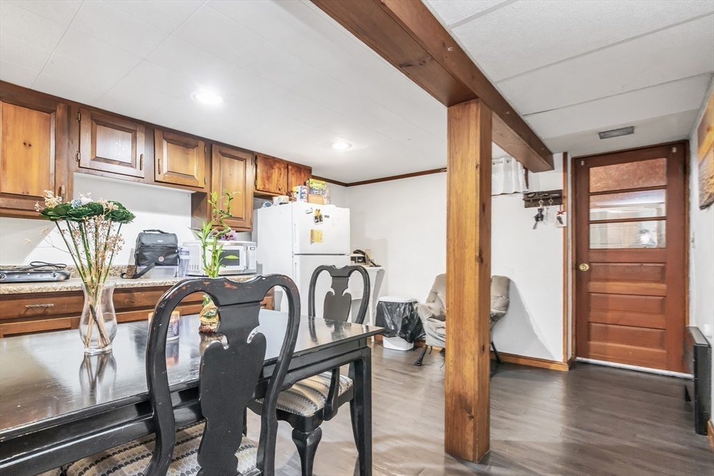 Haverhill, Massachusetts, 01830, United States, 5 Bedrooms Bedrooms, ,3 BathroomsBathrooms,Residential,For Sale,1990407