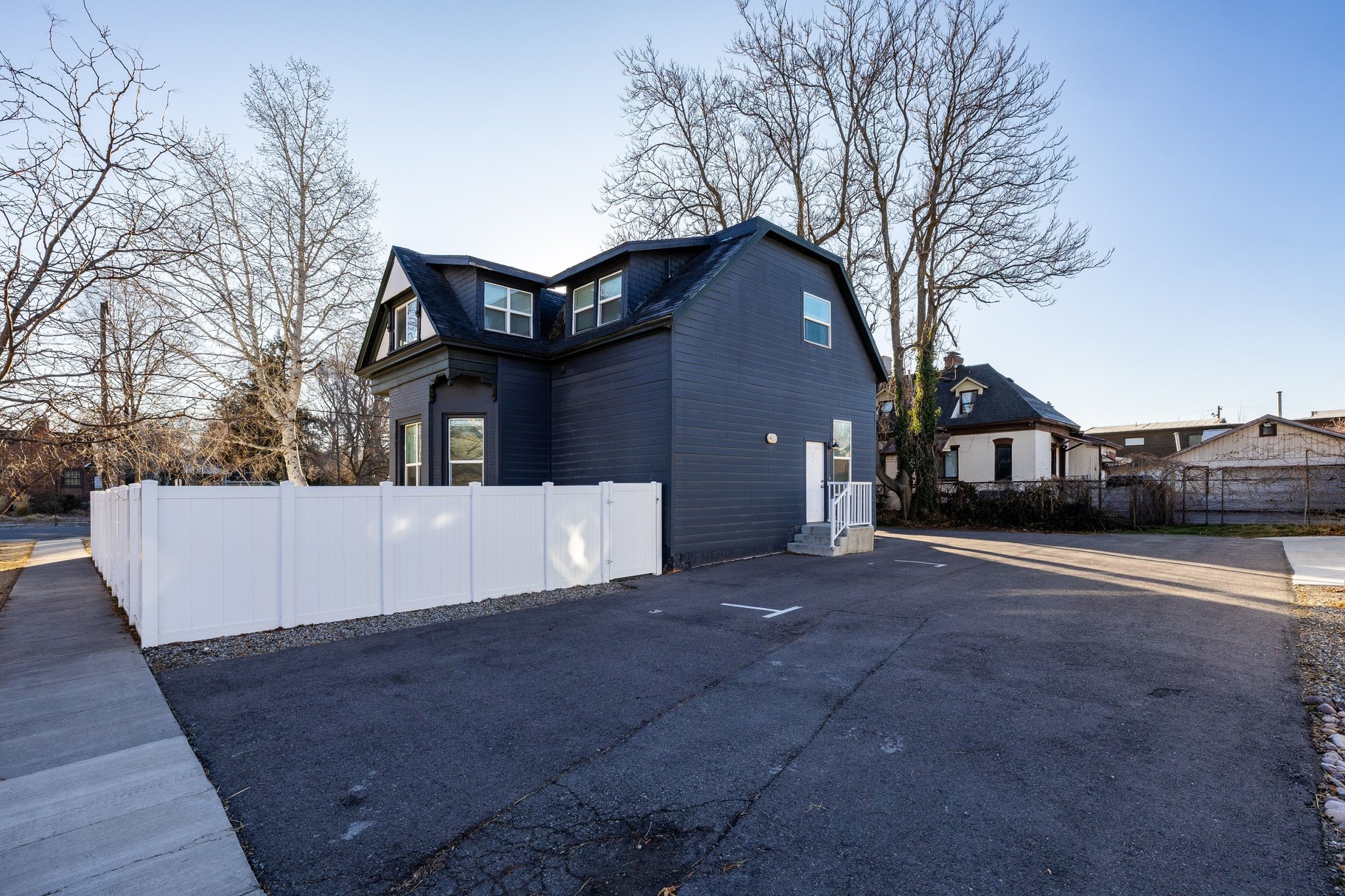  Turn-Key Liberty Park Fourplex  Strong & Consistent Rental Income - 物件實景