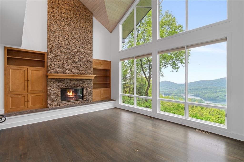 Jasper, Georgia, 30143, United States, 5 Bedrooms Bedrooms, ,4 BathroomsBathrooms,Residential,For Sale,1798318