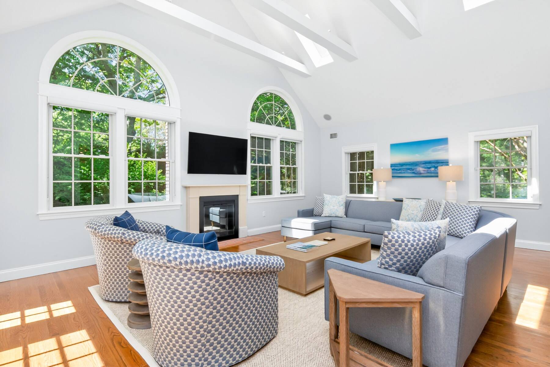  Sag Harbor Village Traditional Minutes to Town and Haven