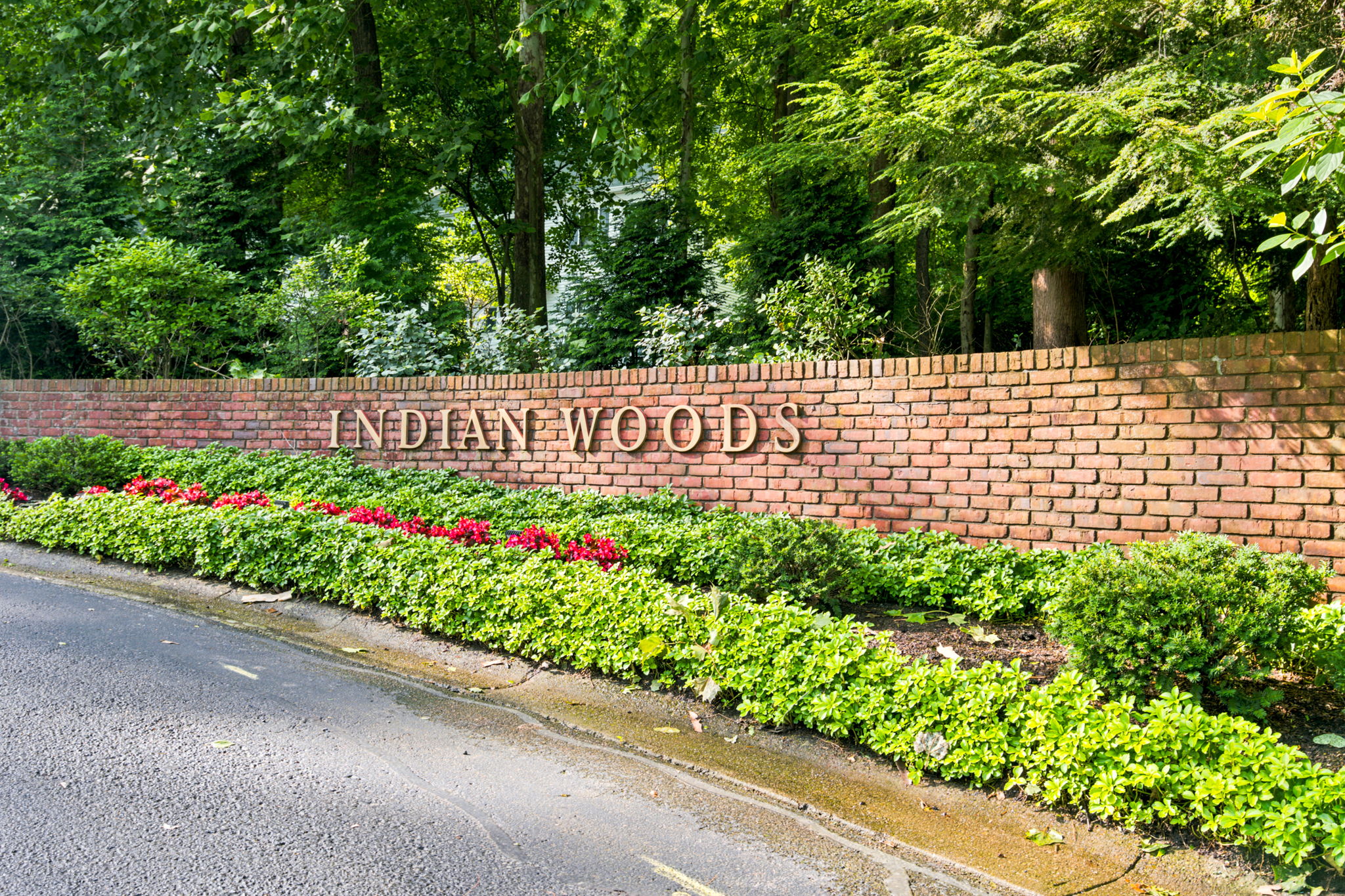  5403 Indian Woods Drive, Louisville, KY 40207 - 物件實景