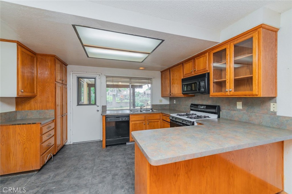 West Covina, California, 91792, United States, 3 Bedrooms Bedrooms, ,2 BathroomsBathrooms,Residential,For Sale,2031940