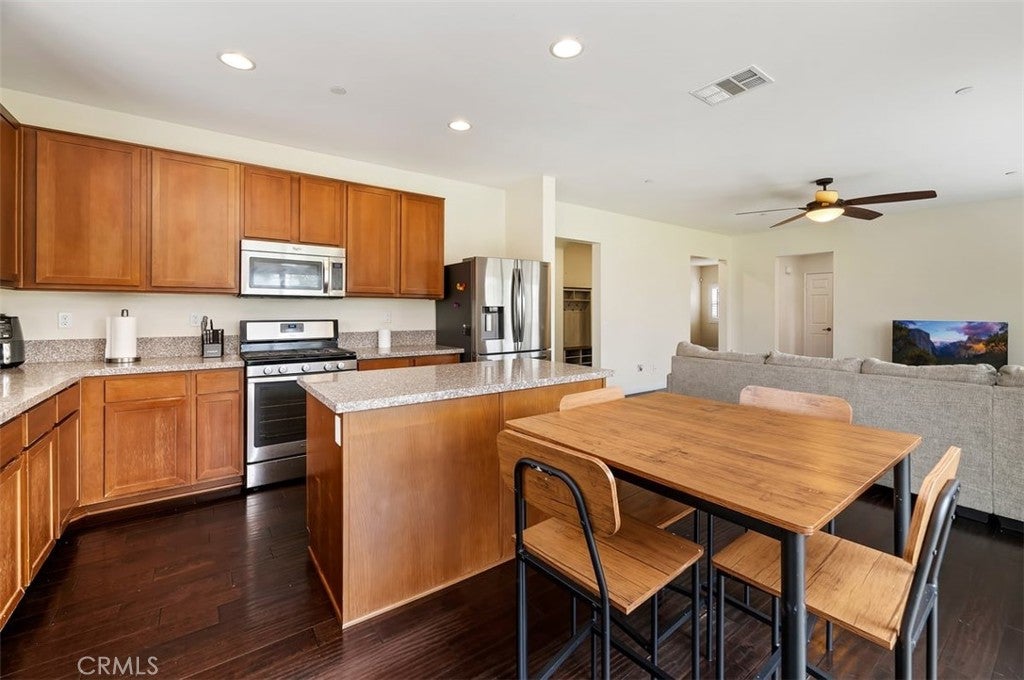 Beaumont, California, 92223, United States, 5 Bedrooms Bedrooms, ,3 BathroomsBathrooms,Residential,For Sale,1736864
