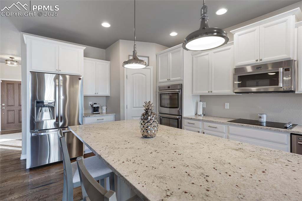 Monument, Colorado, 80132, United States, 5 Bedrooms Bedrooms, ,3 BathroomsBathrooms,Residential,For Sale,1875210