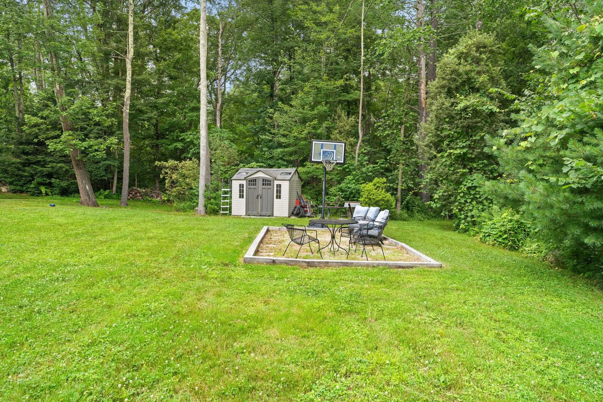 Londonderry, New Hampshire, 03053, United States, ,Residential,For Sale,1916395
