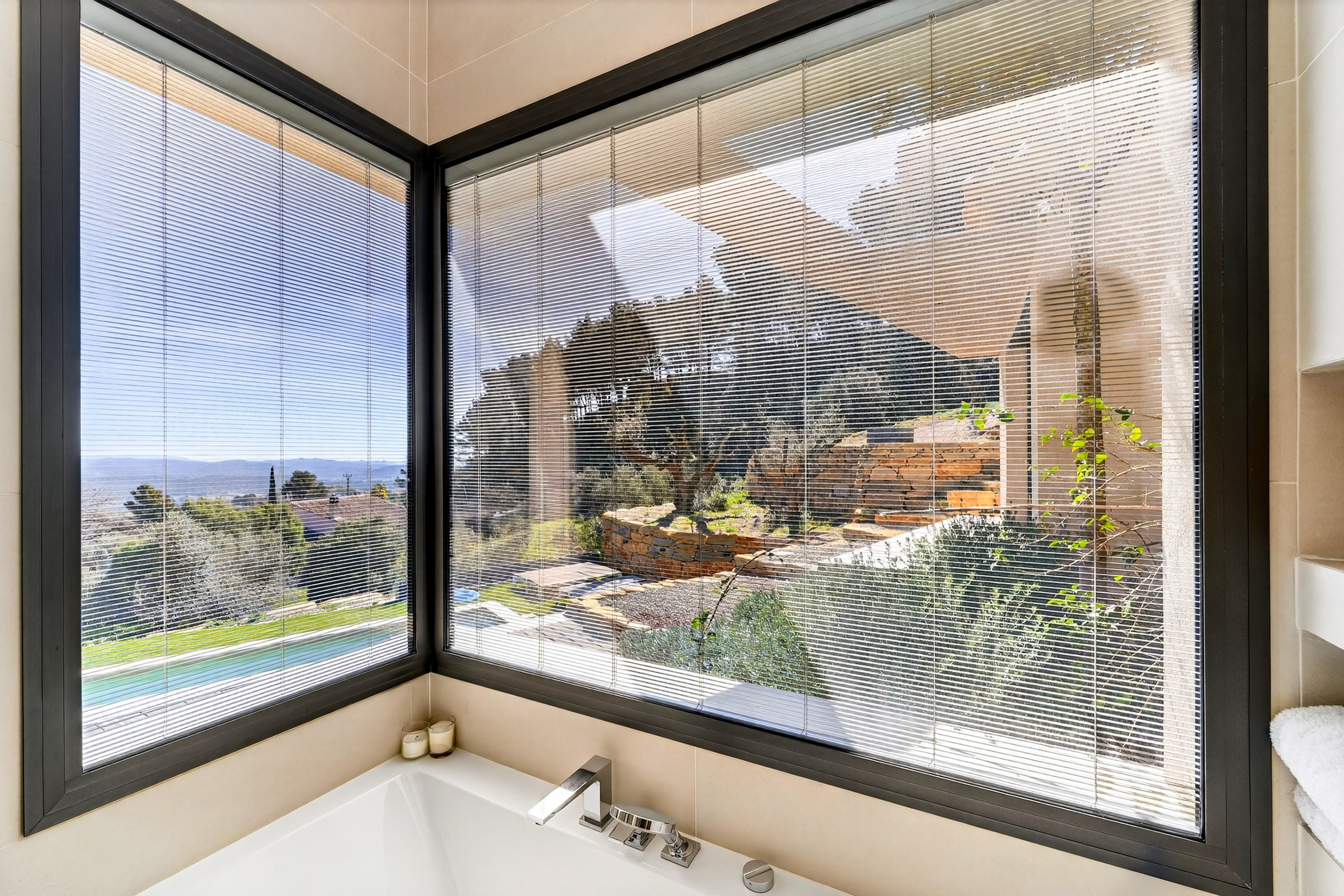  Solliès-Ville – Contemporary Villa with Sea View - 物件實景