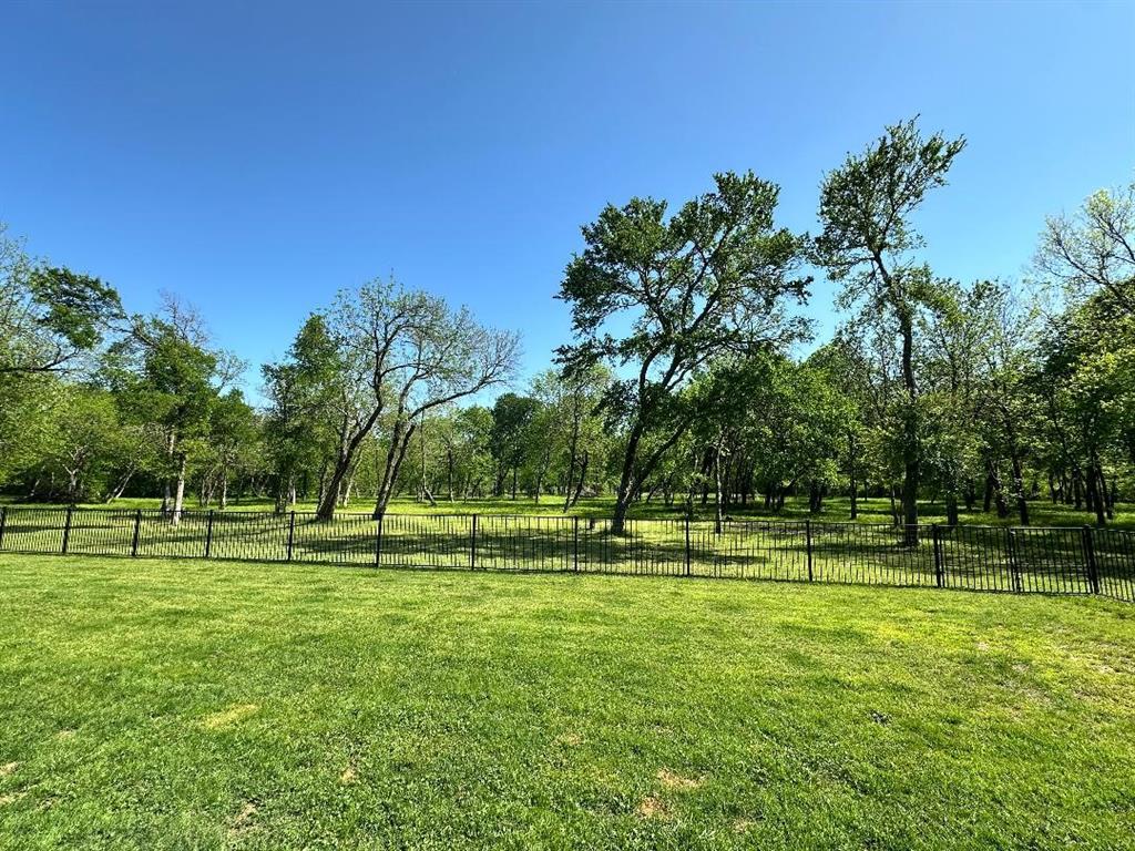 Terrell, Texas, 75160, United States, 4 Bedrooms Bedrooms, ,5 BathroomsBathrooms,Residential,For Sale,1765956