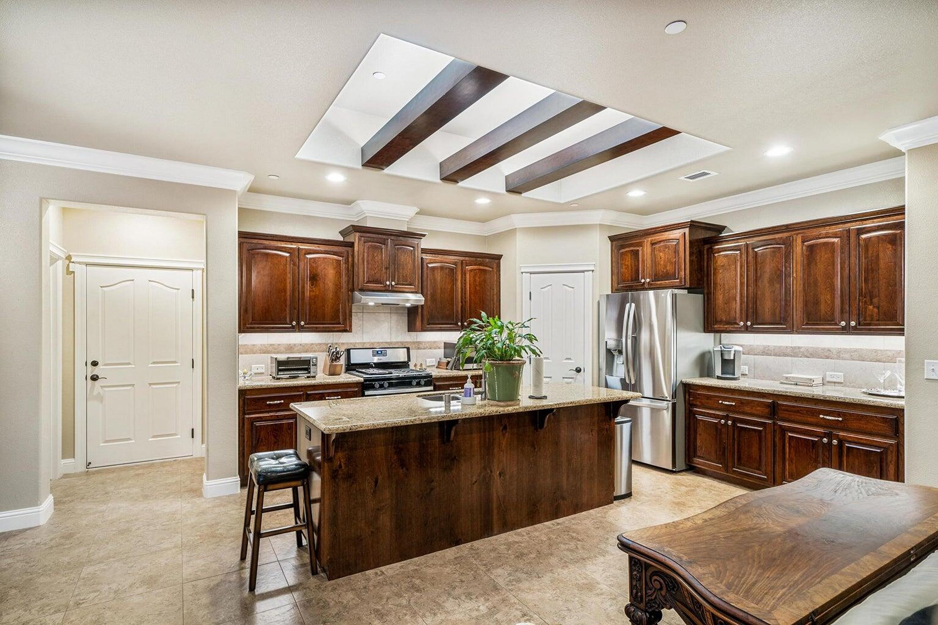  Beautiful Home In Highland Park Subdivision of Redding - 物件實景