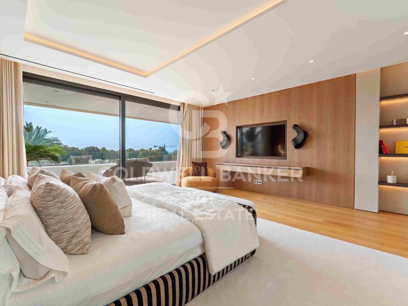 Marbella, Andalusia, ES, 4 Bedrooms Bedrooms, ,4 BathroomsBathrooms,Residential,For Sale,1883039