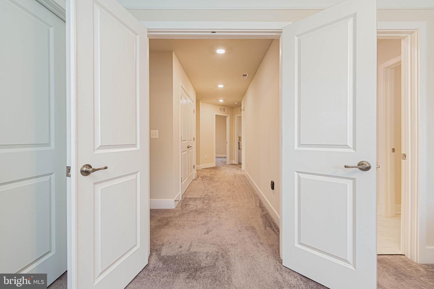 Berlin, Maryland, 21811, United States, 4 Bedrooms Bedrooms, ,5 BathroomsBathrooms,Residential,For Sale,1760244