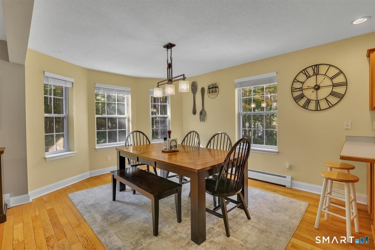Main St, Coventry, CT 06238