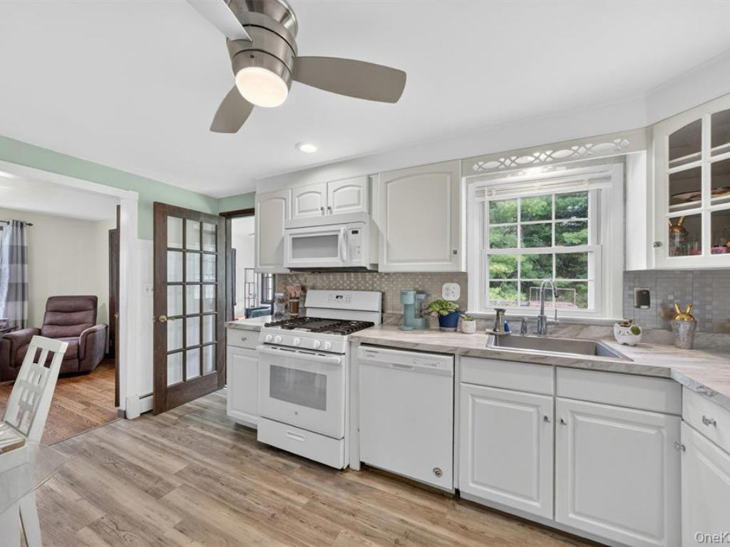 Wappingers Falls, New York, 12590, United States, 4 Bedrooms Bedrooms, ,2 BathroomsBathrooms,Residential,For Sale,2049359