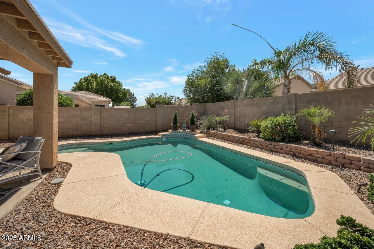 Gilbert, Arizona, 85296, United States, 3 Bedrooms Bedrooms, ,Residential,For Sale,1903465