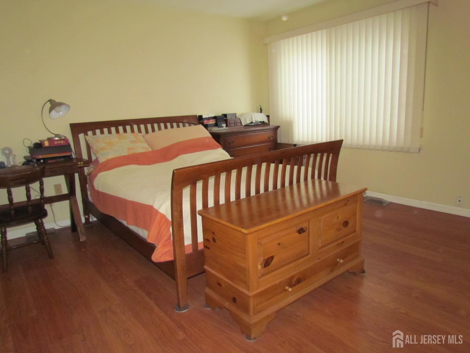 East Brunswick, New Jersey, 08816, United States, 5 Bedrooms Bedrooms, ,3 BathroomsBathrooms,Residential,For Sale,1933394