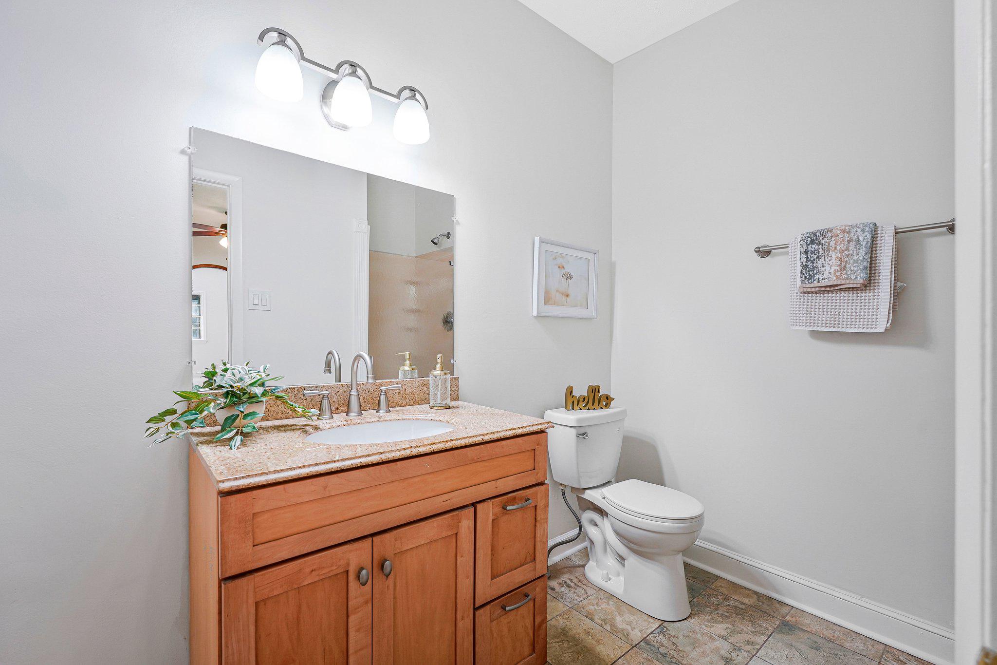  2718 Pioneer Lane, Falls Church, VA, 22043 - 物件實景